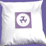 Je vous présente cette housse brodée avec un ANTAHKARANA MASCULIN pour coussin de 40x40 cm. Travail rapide et soigné. Made in France.